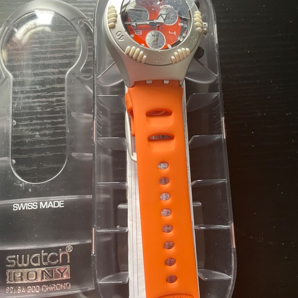 Swatch Irony Scuba 200 Chronograph.  SATSUMA - Picture 2 of 3
